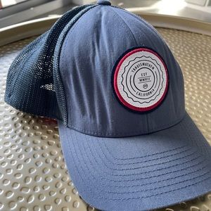 TRAVIS MATHEW HAT